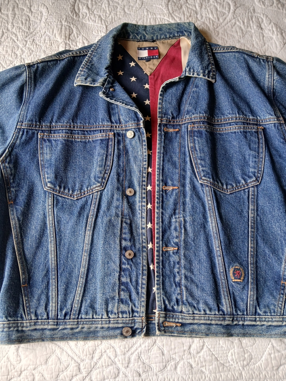 ☆Tommy Hilfiger Blue Denim Jacket with Flag-Print Lining🇺🇸